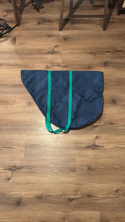 Nylon Hunter/Jumper Navy with Green Handles Saddle Carrier Bag.