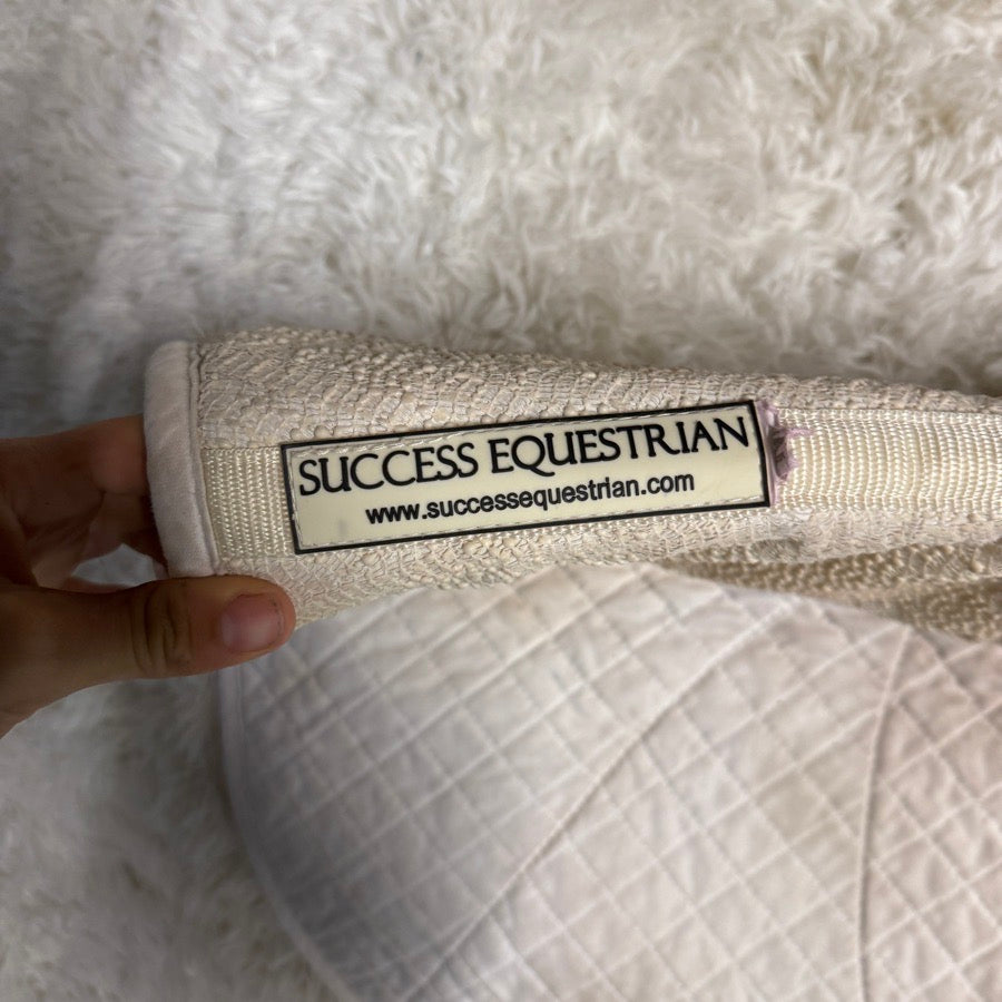 SUCCESS EQUESTRIAN White Success Equestrian Padded Horseback Riding English Saddle Pad (3)