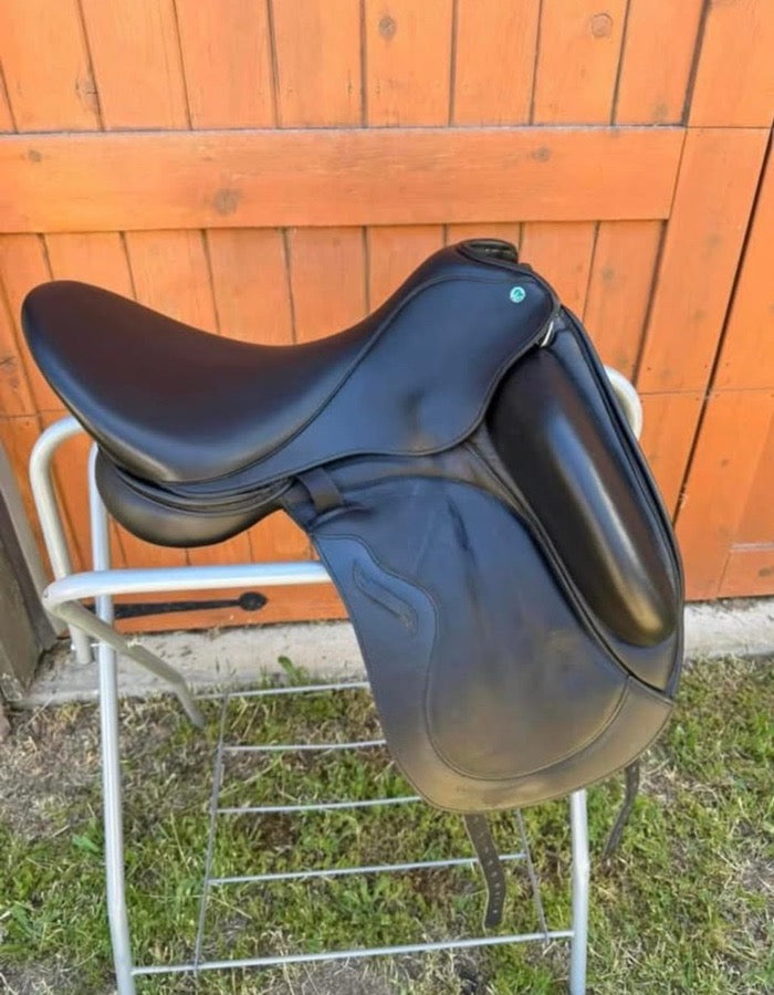 CUSTOM SADDLERY Envy Aurora Dressage Saddle (2)