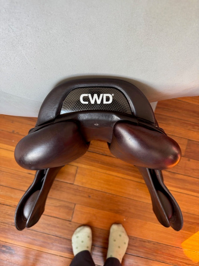 CWD 17.5” CWD SE32 Mademoiselle 2Gs PRO Saddle - 2020 - 3C - Full Buffalo (2)