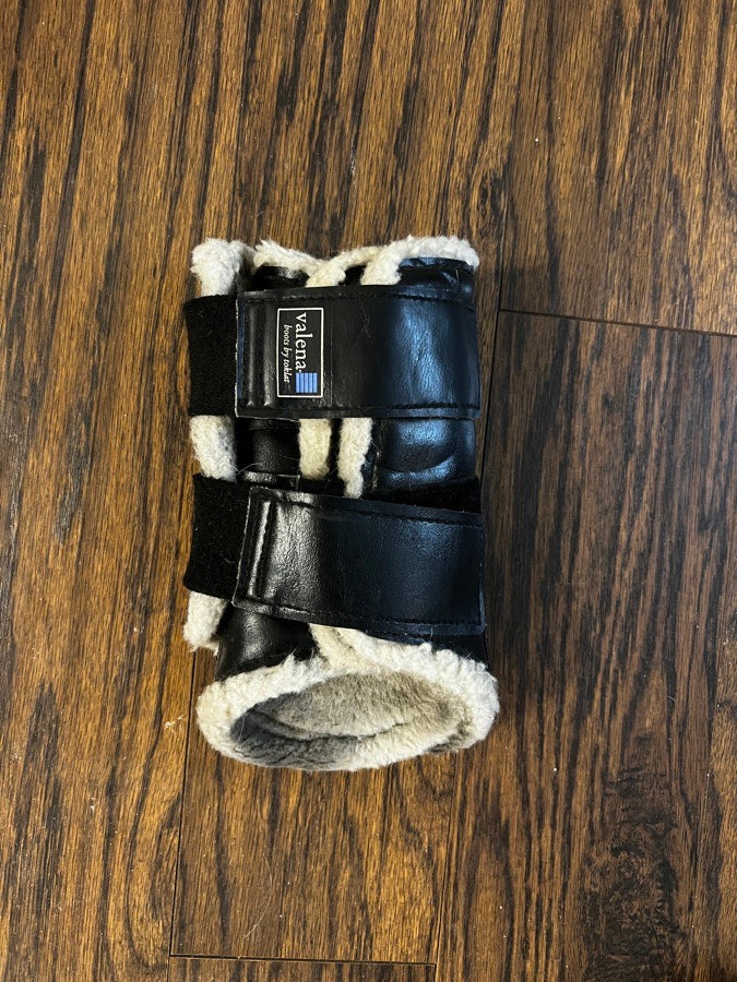 Tolkat Brushing Boots