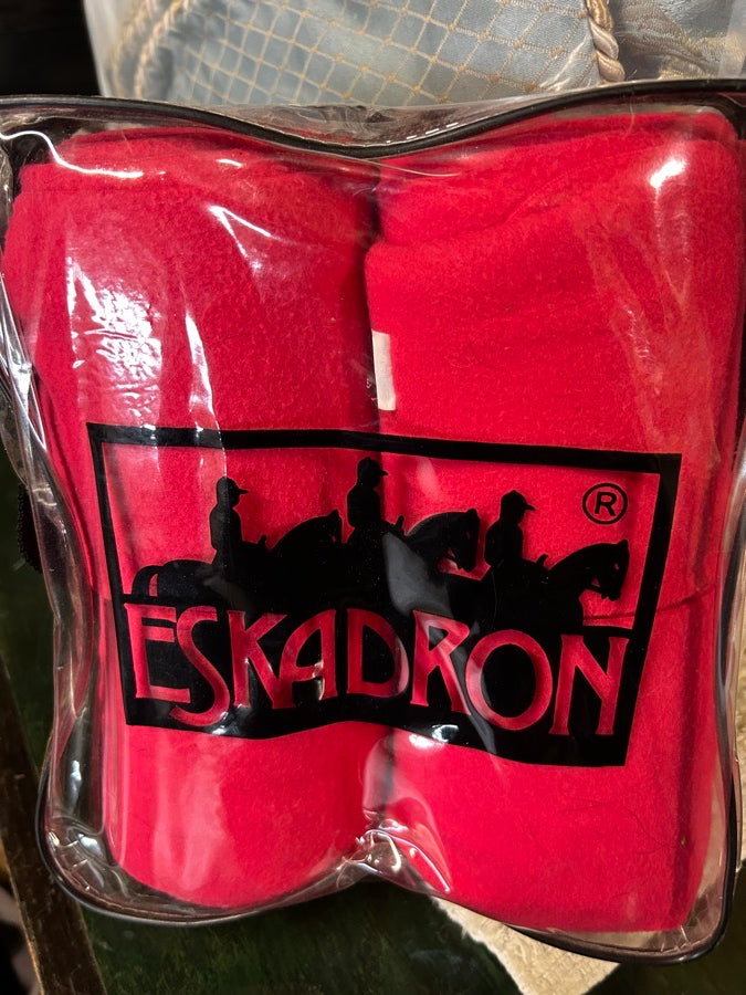 ESKADRON Eskadron Saddle Pad and Matching Polos (4)