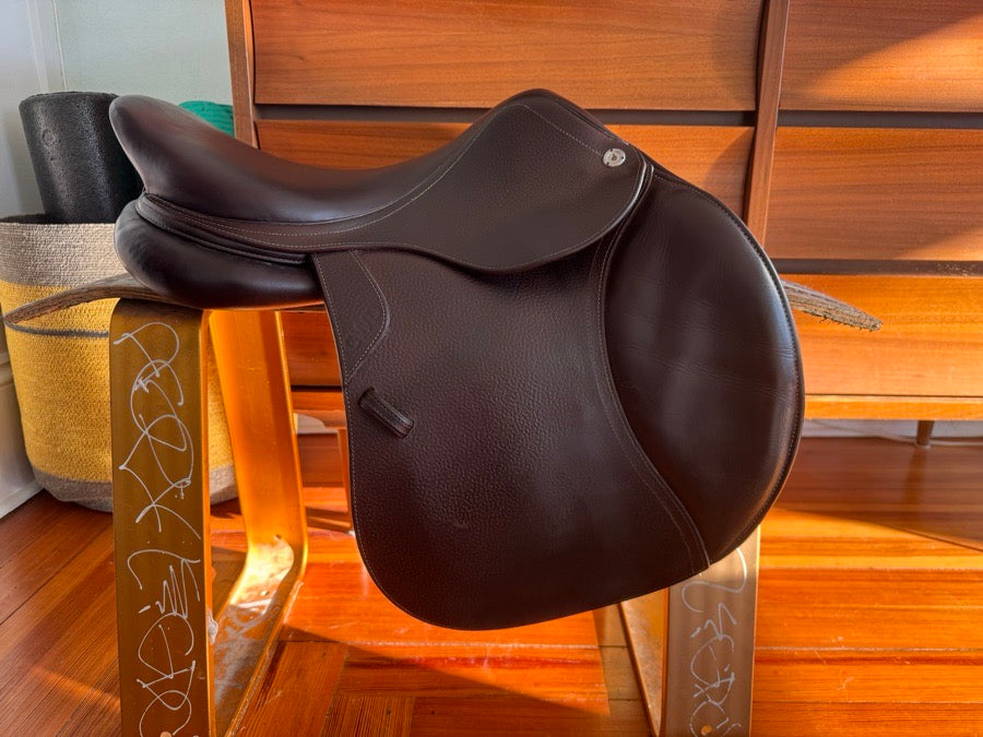 CWD 16.5” 2019 CWD SE02 Jump Saddle - MINT! (5)
