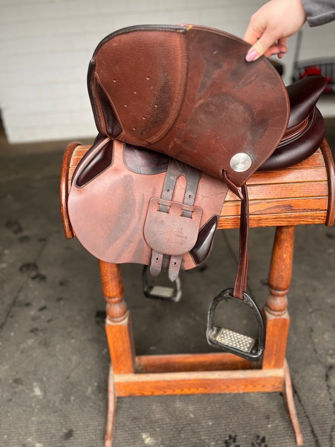 Meyer Saddle - 2022 17”