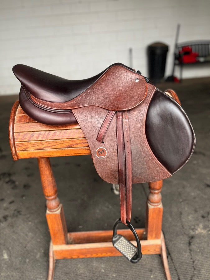 Meyer Saddle - 2022 17”