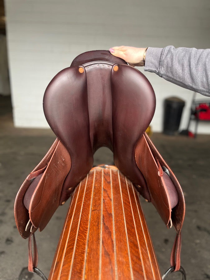 Meyer Saddle - 2022 17”