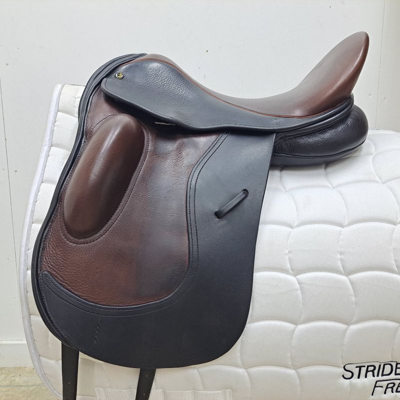 17.5" JRD Dressage Saddle W