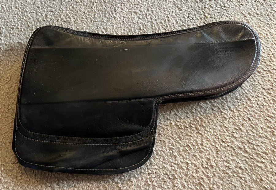 SaddleRight English Glove Leather Saddle Pad
