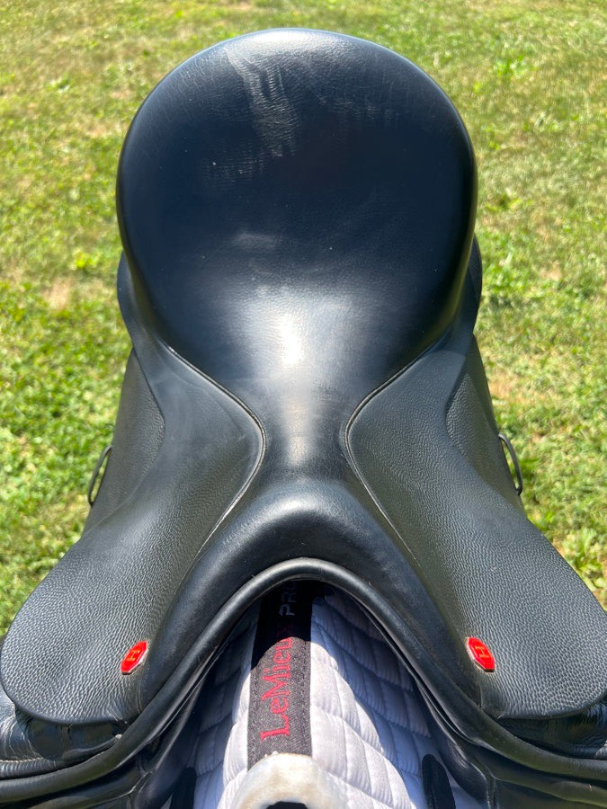 17” Adjustable Hastilow Concept Elevation