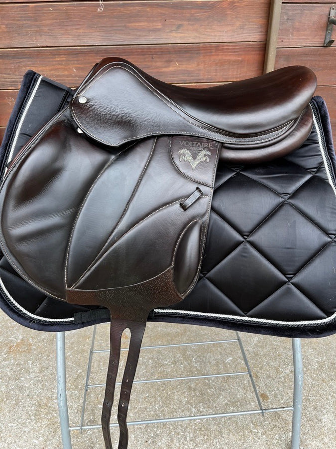 VOLTAIRE 2023 Voltaire Lexington mono flap jump saddle (4)