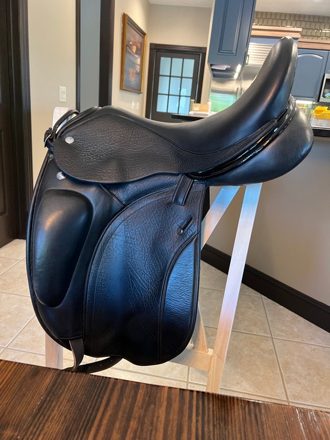 17.5” Frank Baines W Saddle