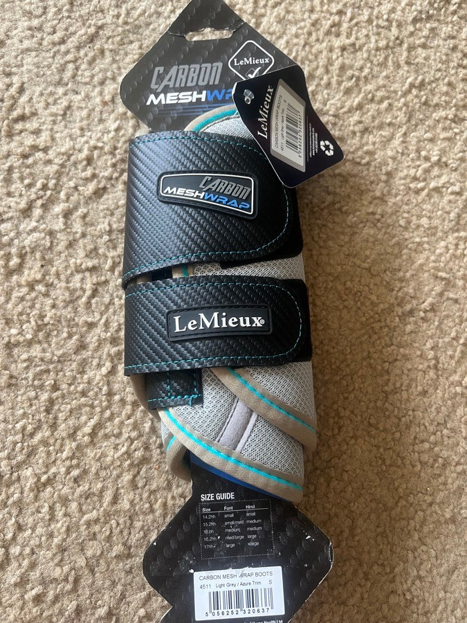 Brand new Lemiuex brush boots