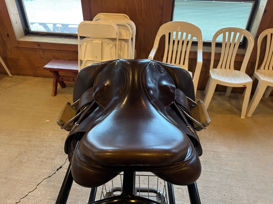 BATES Bates hunter/jumper saddle 17 (2)