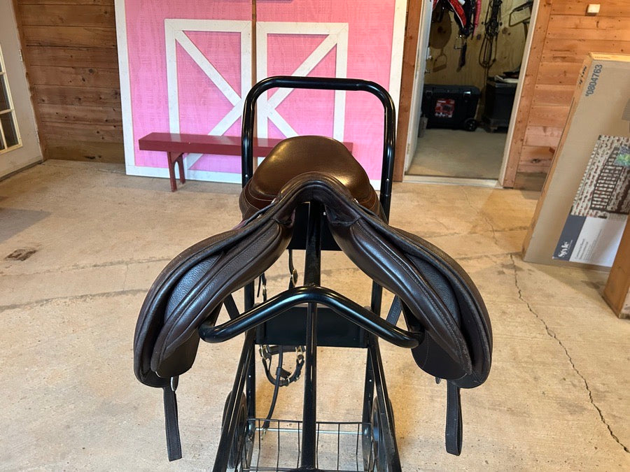 BATES Bates hunter/jumper saddle 17 (8)