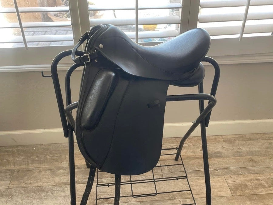CUSTOM SADDLERY 16" Custom Saddlery Dressage Saddle (2)