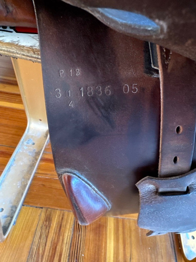 18” 2005 Butet Saumur Jump Saddle - Long/Forward Flaps