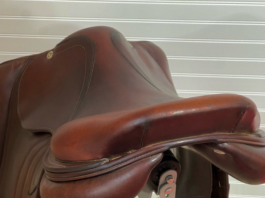Great condition  CWD Flat 175 3C hunter saddle