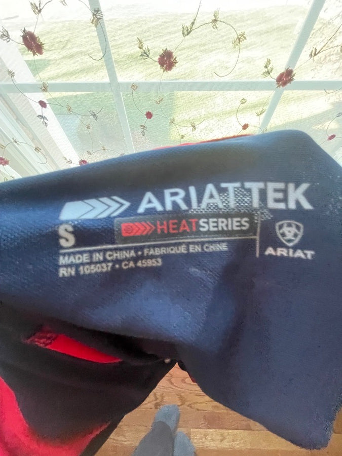 ARIAT Ariat Long Sleeve Riding Sun Shirt Red and Navy, Size Small (3)