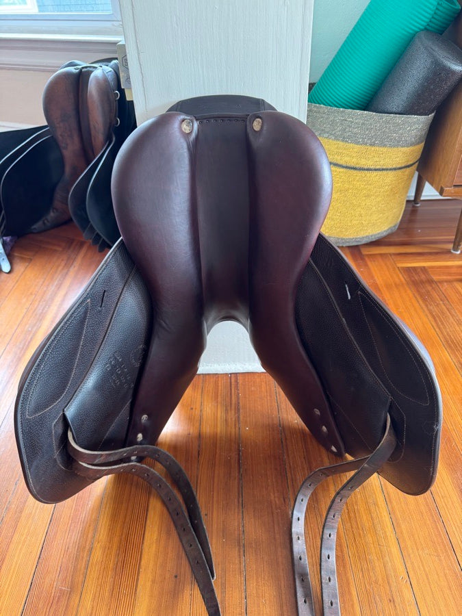 CWD 17” 2016 CWD SE09 Monoflap Saddle - Full Calf - Immaculate (7)