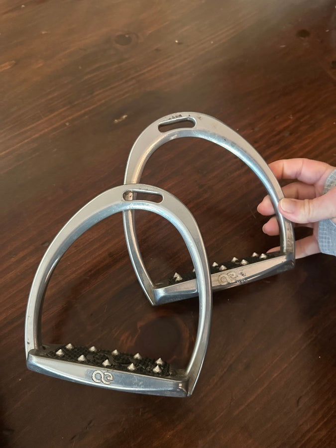 AMERICAN EQUUS American Equus Elite Stirrups (2)