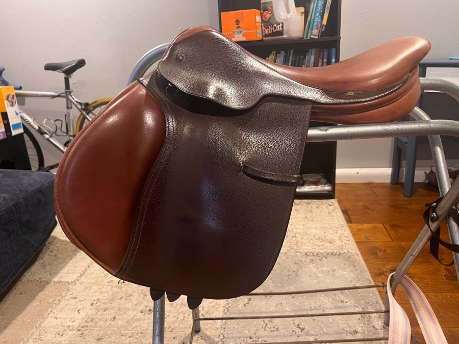 Crosby saddle