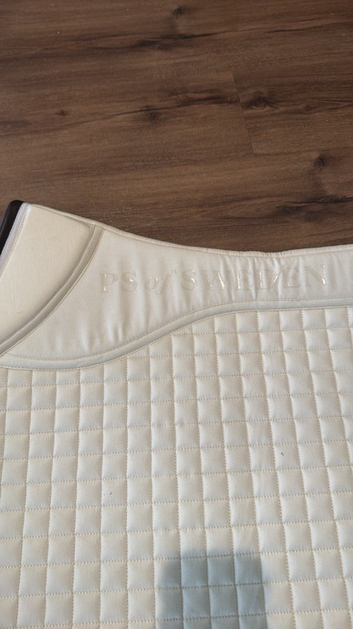 NWT PS of Sweden Off White Saddle Pad Jump Elite Edge. Size Full