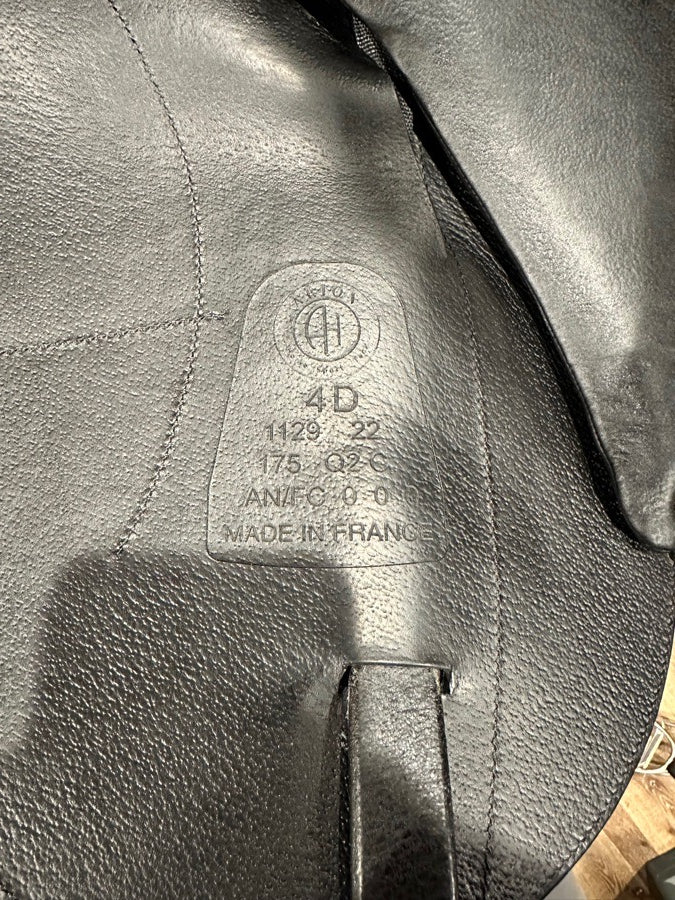 Arion Dressage Saddle