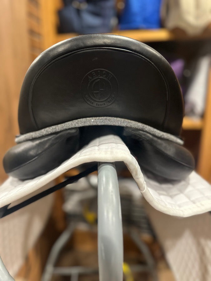Arion Dressage Saddle