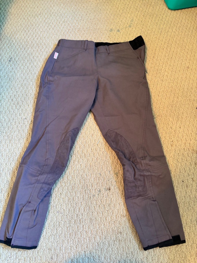 NEVER WORN side zip tailored sportsmans
