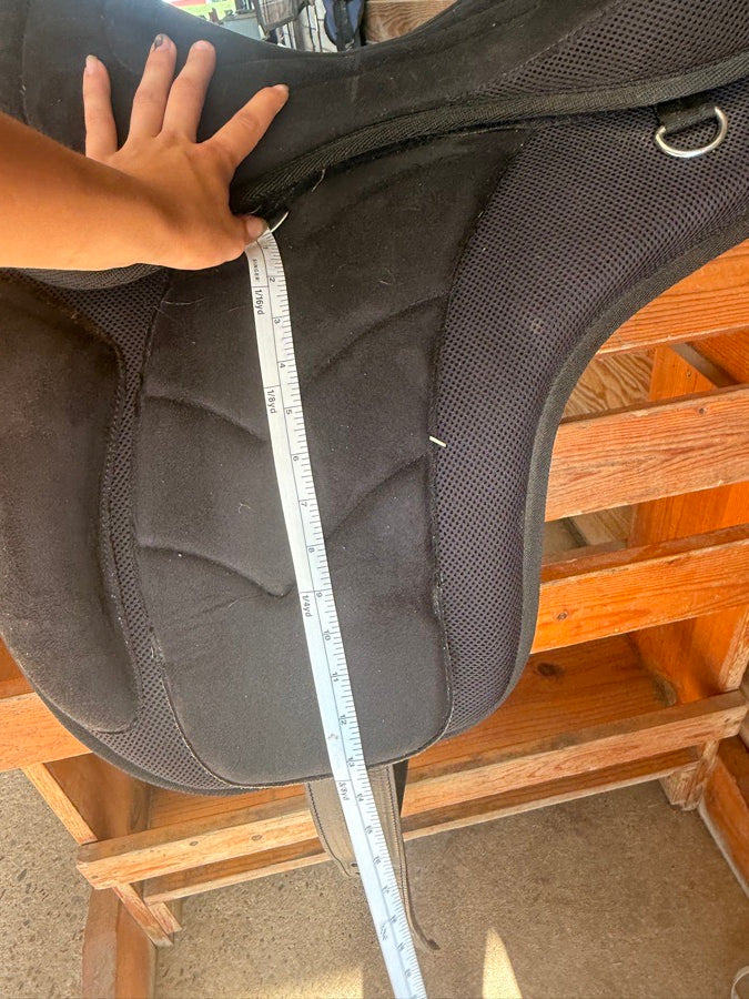 OTHER Treeless saddle (7)