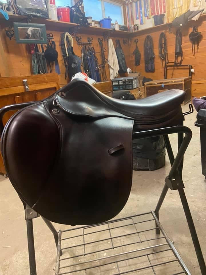 Prestige Carisma saddle