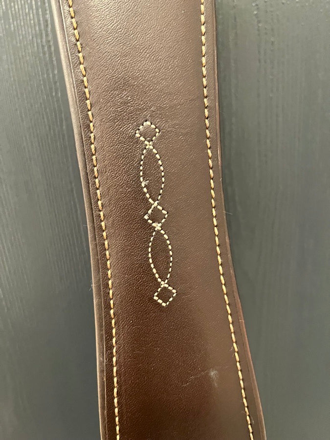 Other M Toulouse Contour Shaped Padded Leather Girth (3)