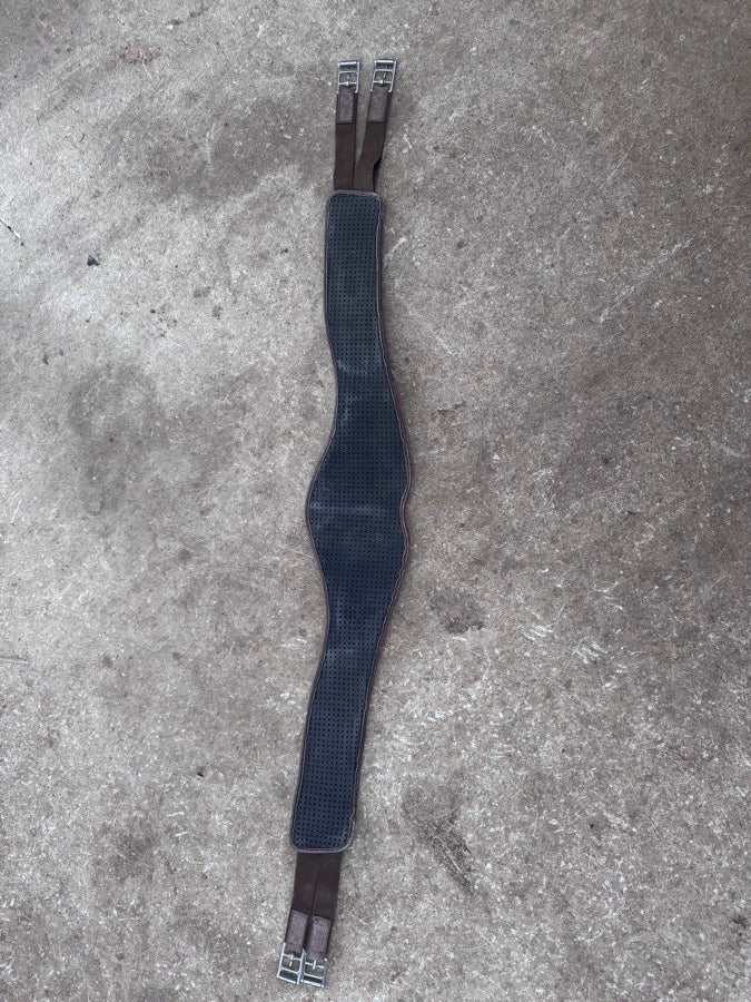 PROFESSIONAL'S CHOICE Pro Choice VenTECH contoured jump girth size 54 (5)