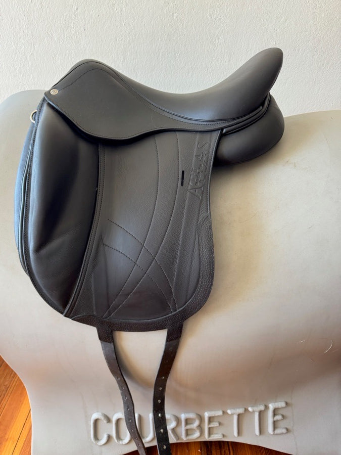 ARION 17” Arion Atlas Dressage Saddle - 2024 - AO Wide Tree - 2C - NEW (2)