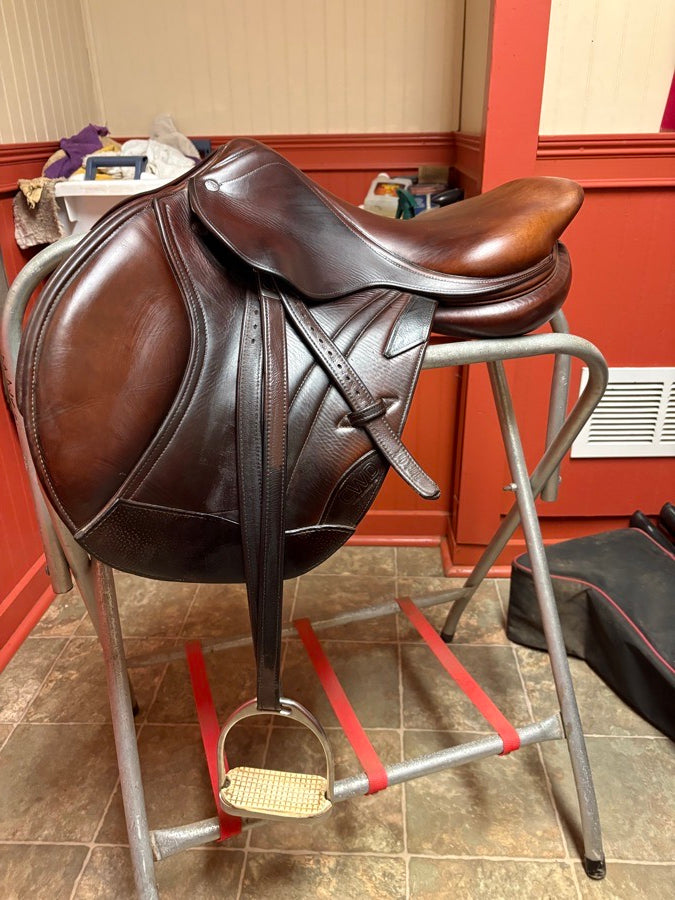 CWD Saddle 16.5”