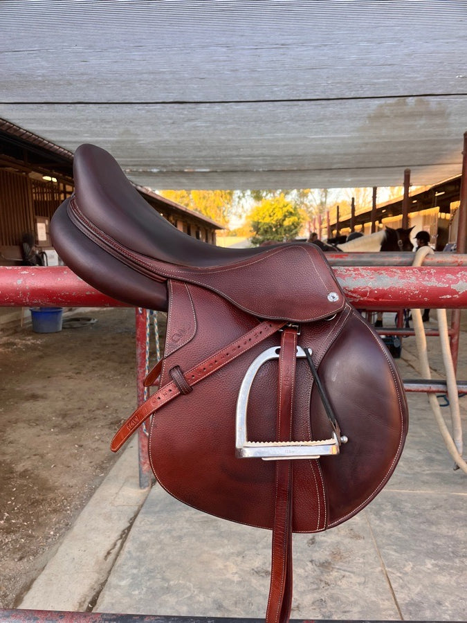 CWD 2022 SE02 Saddle - 18" - 3C Flap
