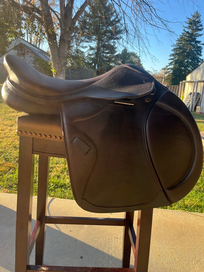 M.  Toulouse saddle