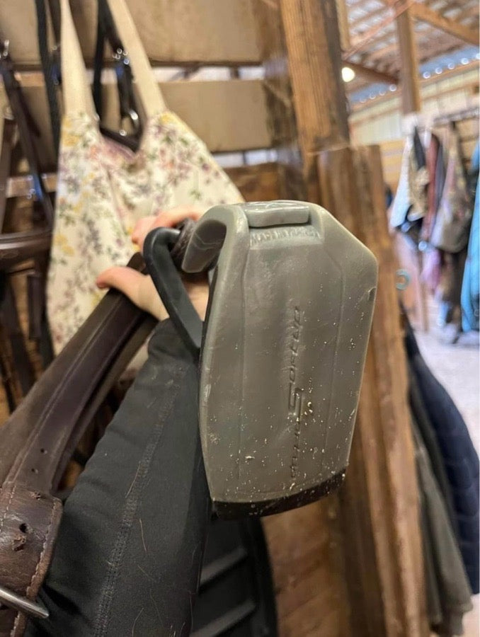 Horsey items! Girths, stirrups, reins