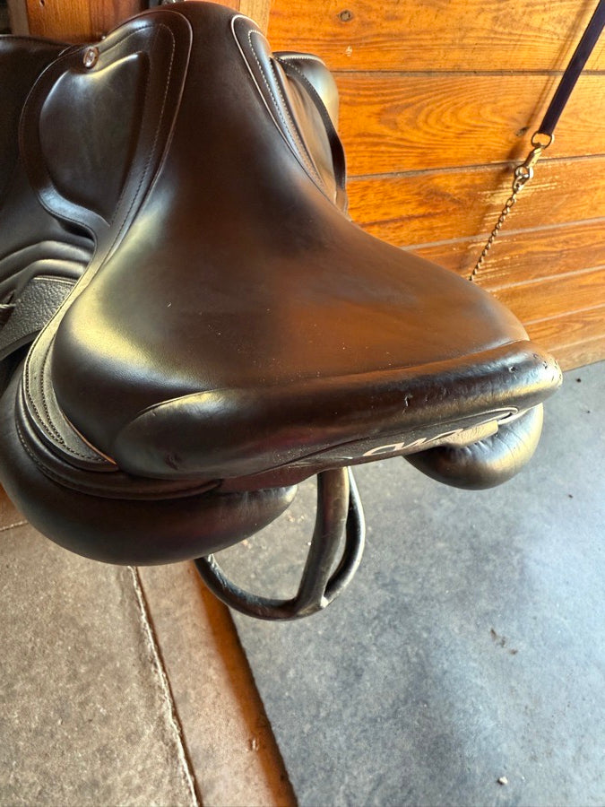 CWD Black 2022 17.5” CWD 2Gs Saddle (6)