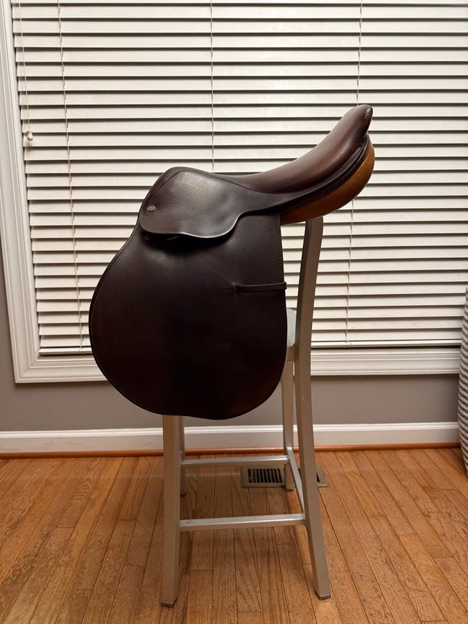 CROSBY Crosby Close Contact Saddle 16-16.5”