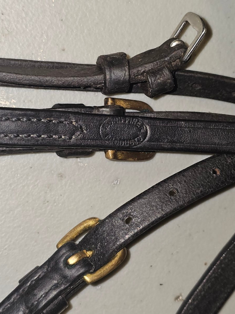 Black clincher bridle with Nunn Finer figure 8 noseband with rubber reins