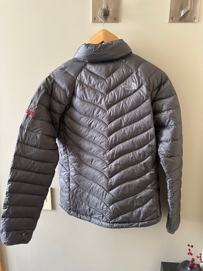 The North Face Summit Series 800 Gray Light Down Jacket - Size Medium