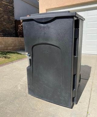 Standing tack trunk. Birmingham black located in Southern California!!