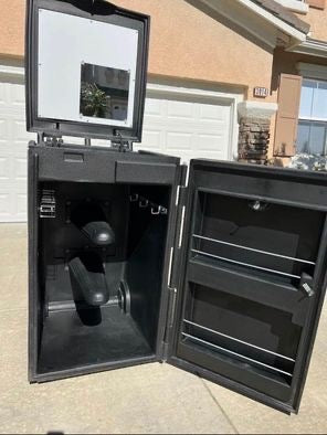 Standing tack trunk. Birmingham black located in Southern California!!