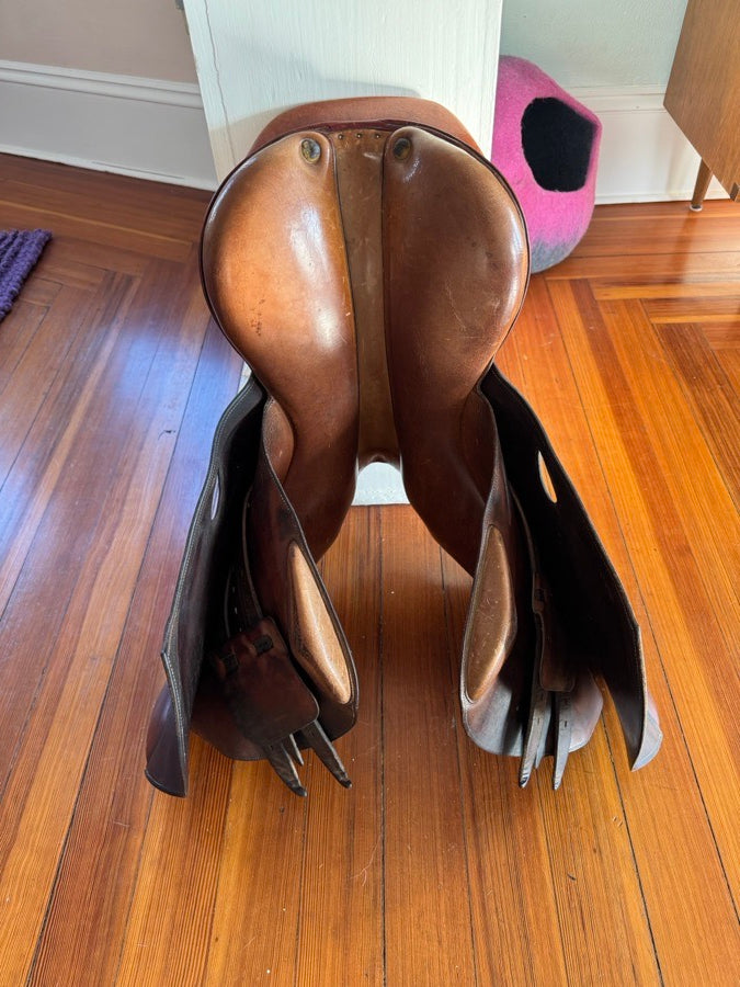 HERMES 17” Hermes Essentielle Jump Saddle (8)