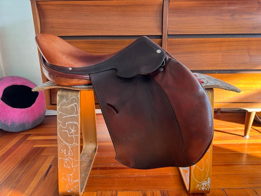 HERMES 17” Hermes Essentielle Jump Saddle (6)