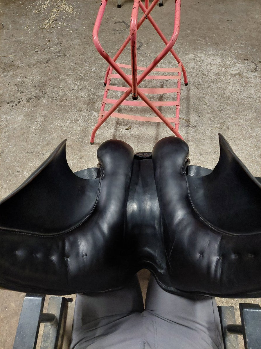 Sommer Diplomat Dressage Saddle