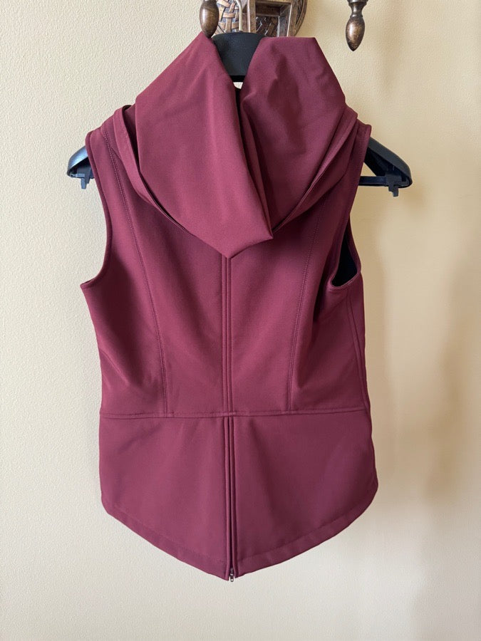 NWT Noel Asmar Equestrian x Spruce Meadows Red Kinley Vest