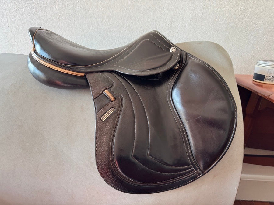 CWD 17.5” CWD SE32 Mademoiselle 2Gs PRO Saddle - 2C - 2016 (7)