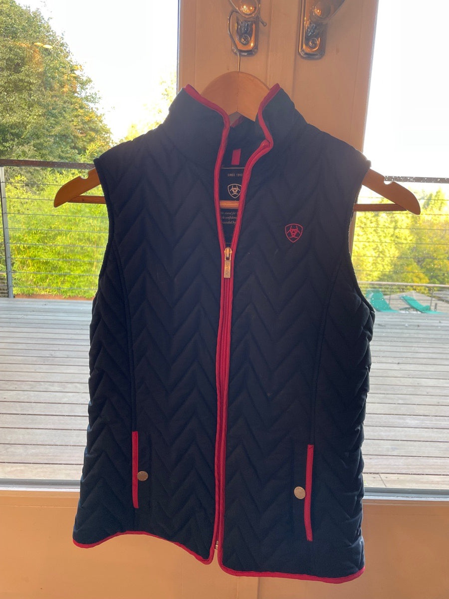 Girl’s Quilted Vest size 14